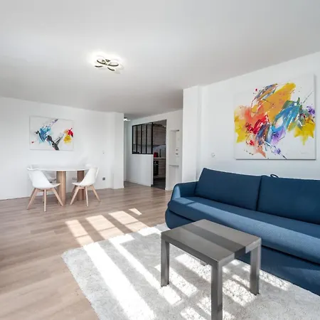 3 Pieces Cocon Dans Les Hauteurs De Cannes Vue