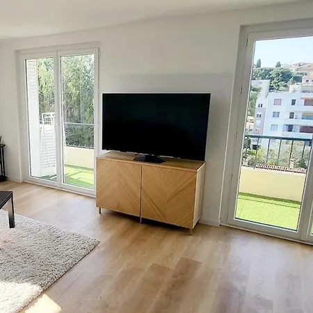 3 Pieces Cocon Dans Les Hauteurs De Cannes Vue Apartman